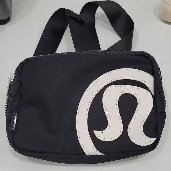 17 laptop backpack superior Rainier Deluxe Backpack